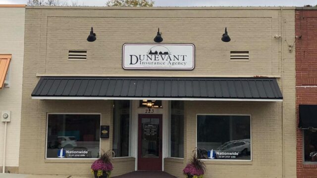 Entrance to Dunevants Insurance Agency