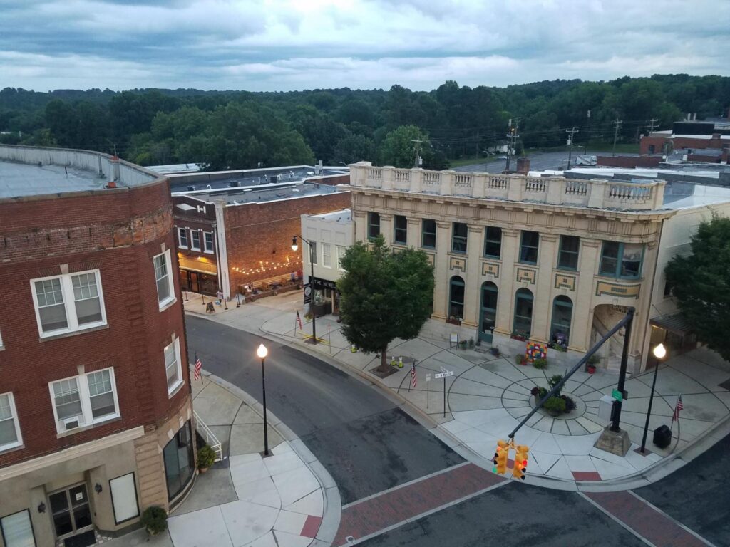 Street corners in Uptown Roxboro